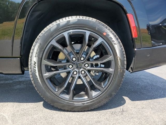 New 2026 High Gloss Black Jeep Summit Obsidian image 9