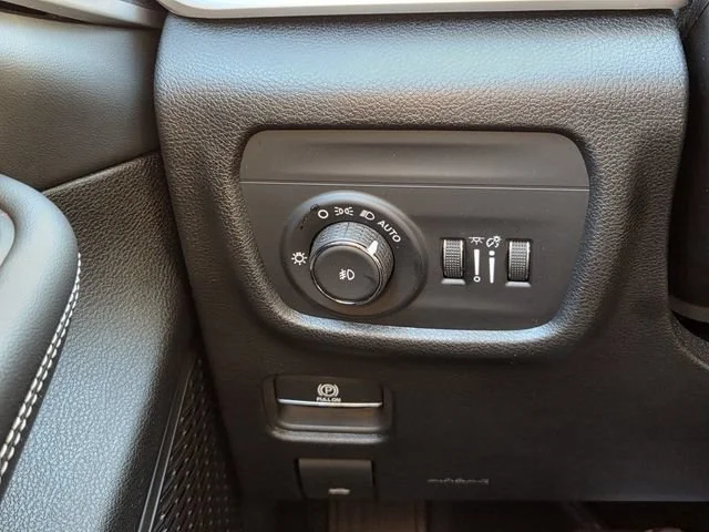 Used 2023 Blue Jeep Limited 4x2 image 35