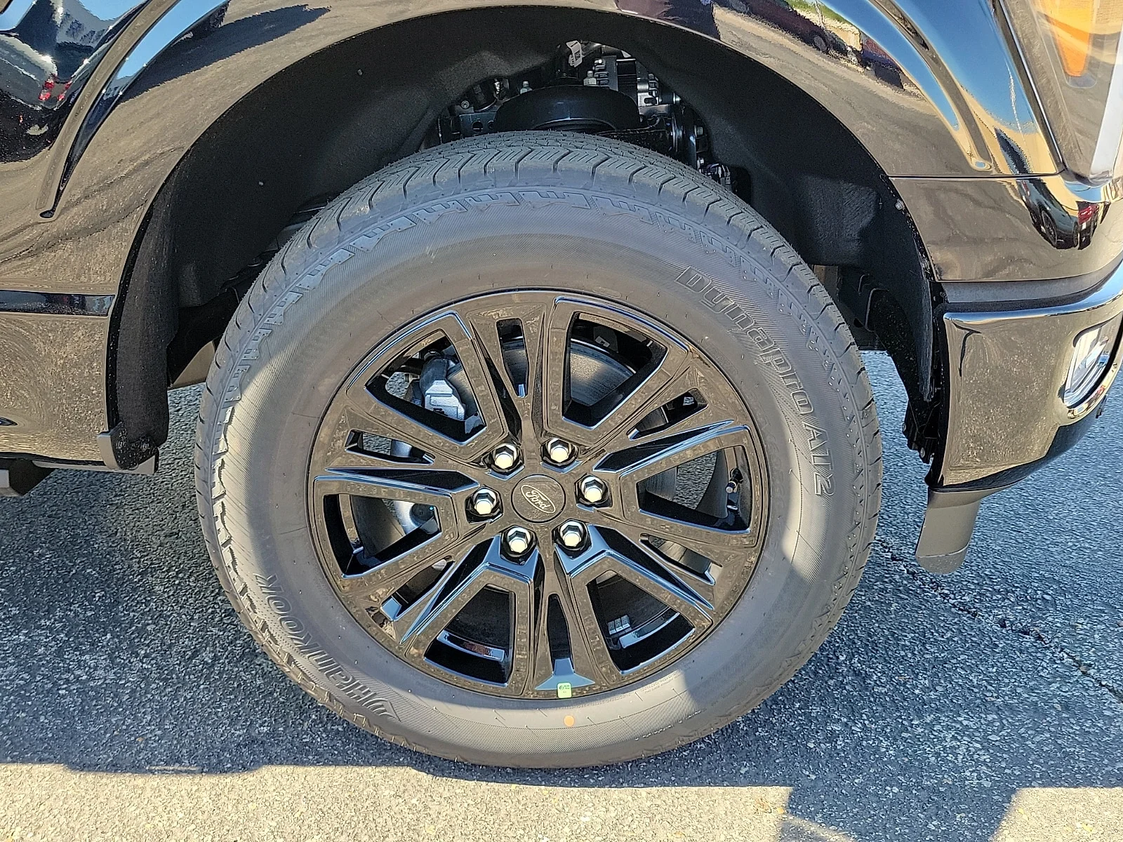New 2026 Agate Black Metallic Ford Platinum&reg; image 7