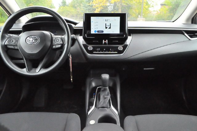 Certified Used 2025  Toyota LE image 17