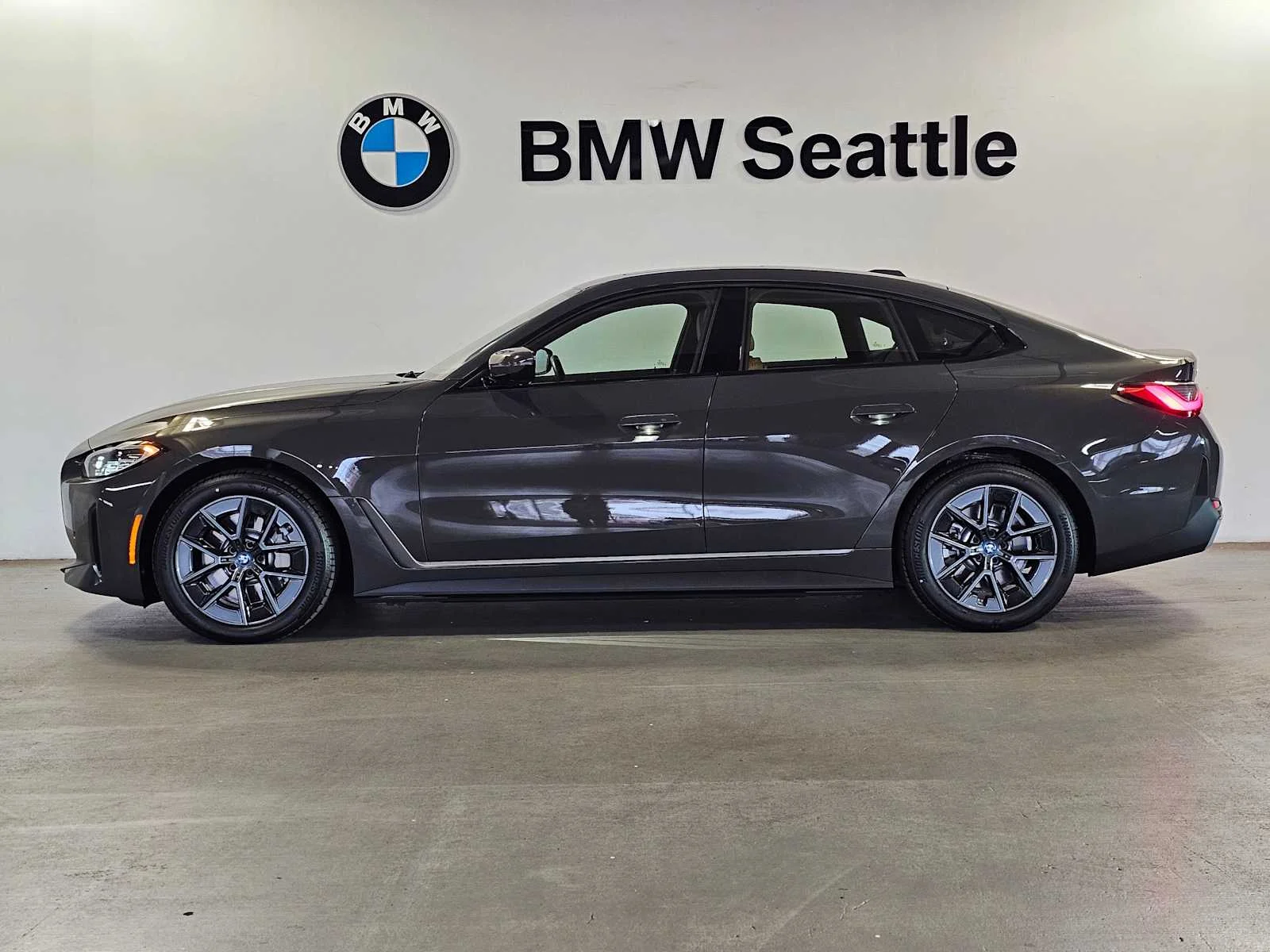 Certified Used 2023 Dravit Grey Metallic BMW eDrive35 image 3