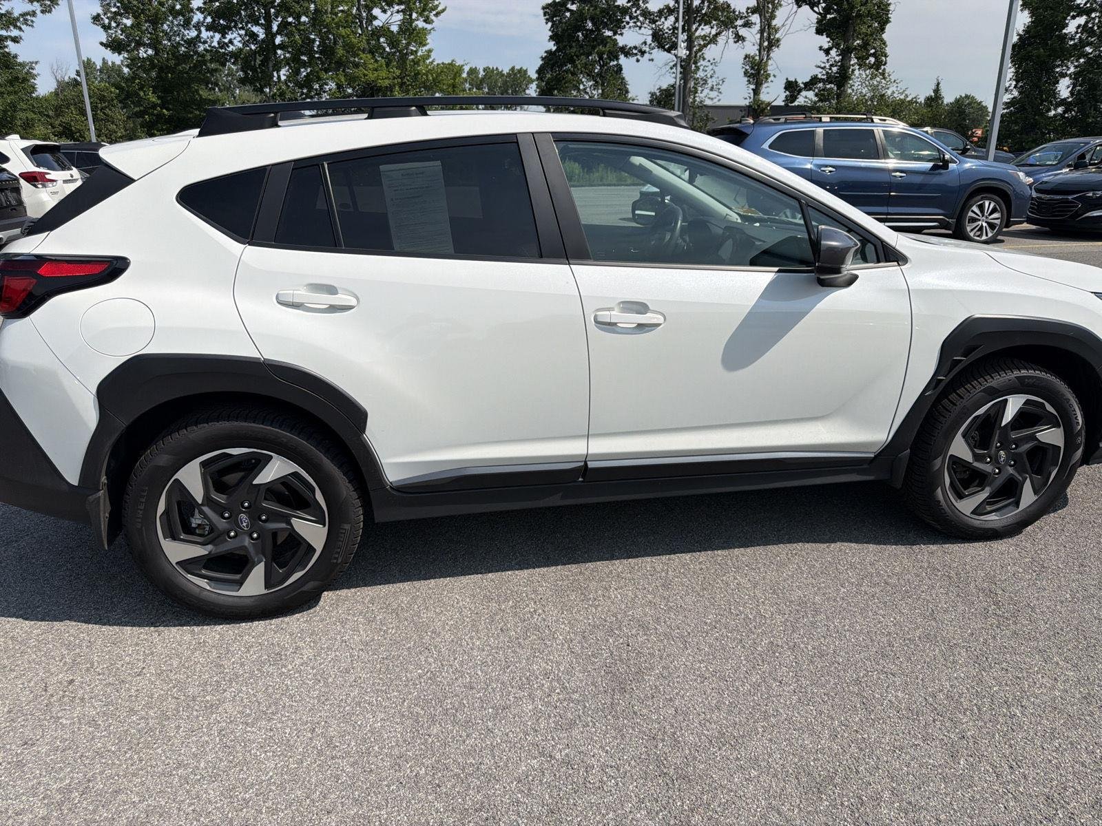 Used 2024 Crystal White Pearl Subaru Limited image 8