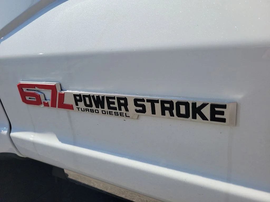 2025 Ford F-350 Super Duty Platinum - Photo 8