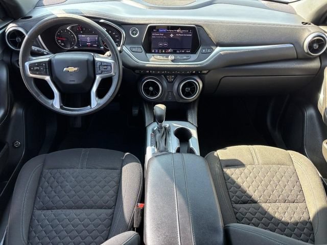 Used 2021 SILVER ICE METALLIC Chevrolet LT image 11