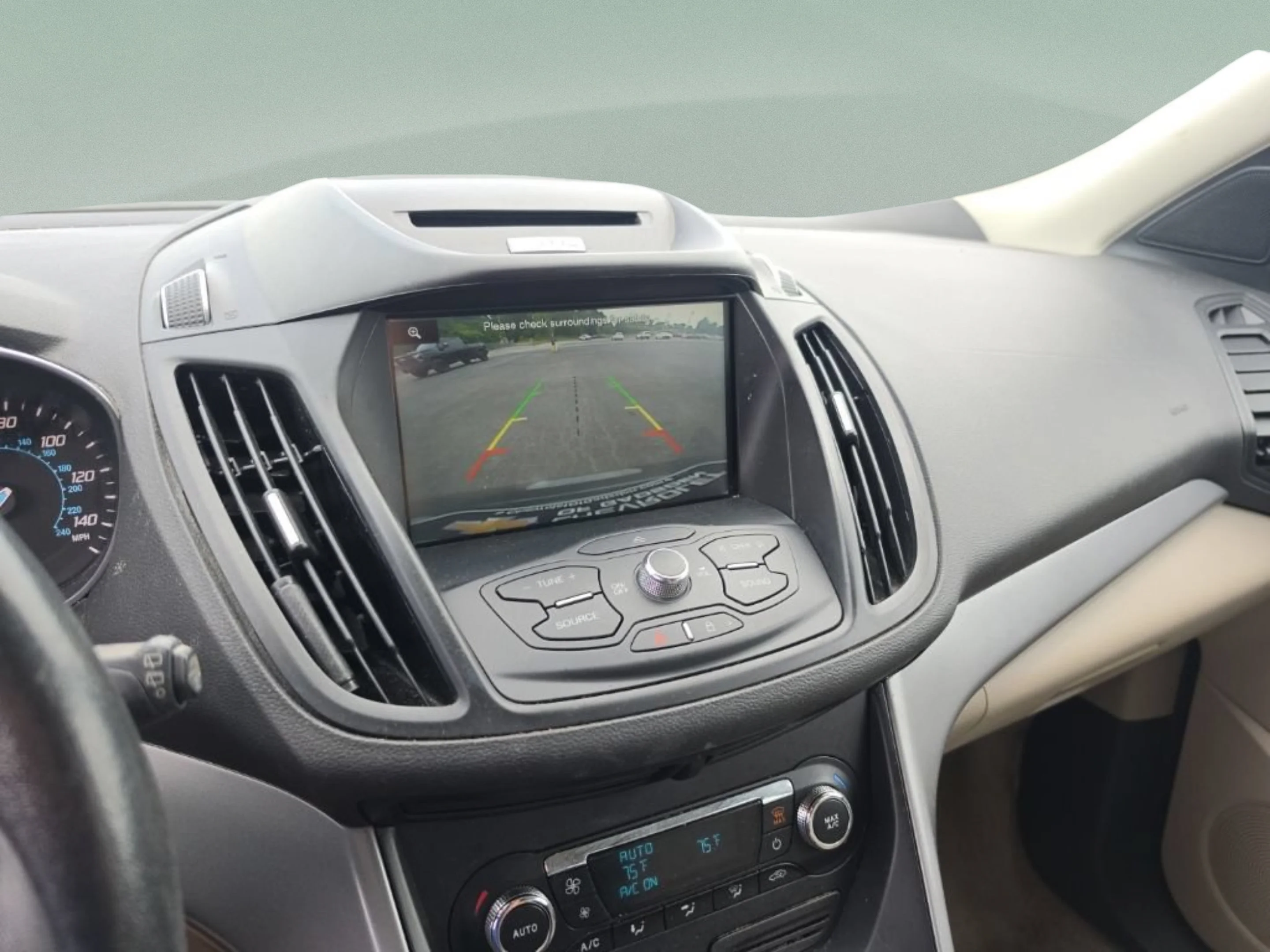 Used 2015 Gray Ford SE image 26