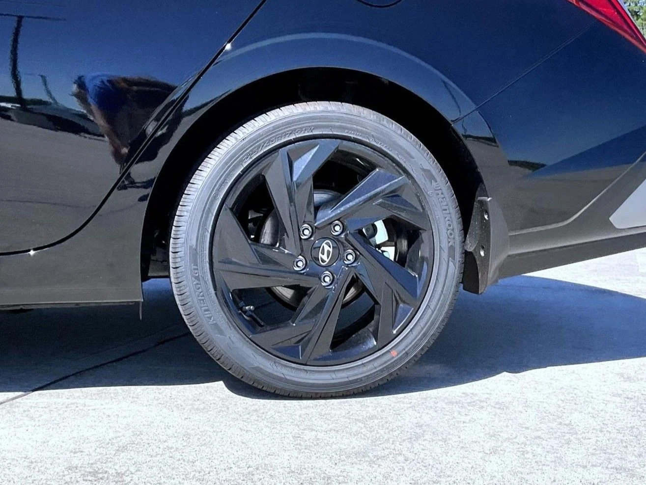 New 2026 Black Hyundai SEL Sport image 23