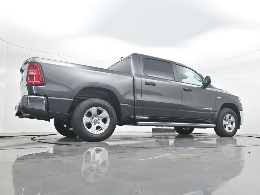 New 2026 Granite Crystal Metallic Clearcoat RAM Big Horn/Lone Star image 37