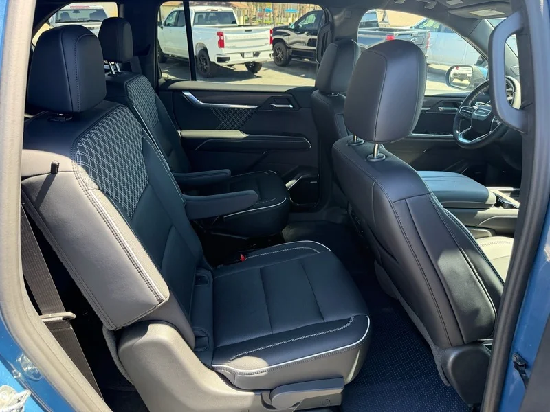 Used 2024 Downpour Metallic GMC Denali image 23