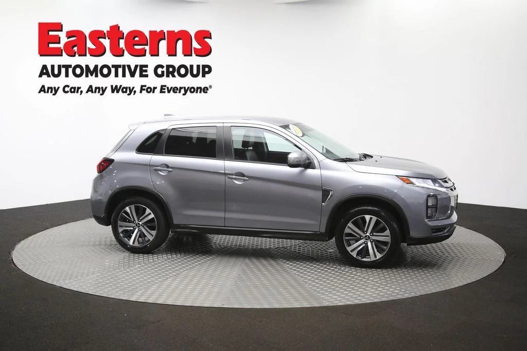 Used 2022 Silver Mitsubishi 2.0 SE image 47