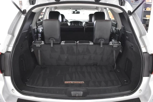 Used 2019 Silver Nissan SV image 17