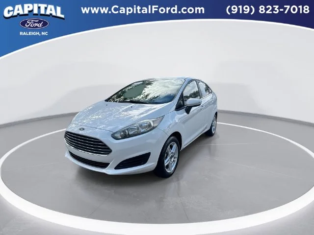 Used 2019 White Ford SE image 4