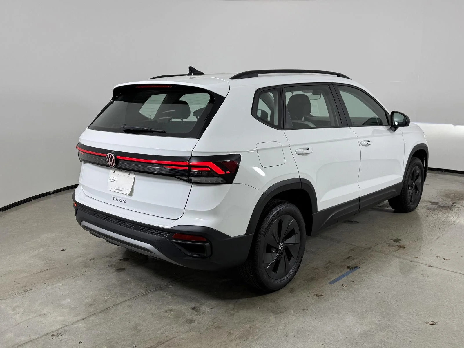 New 2027 Pure White Volkswagen S image 5