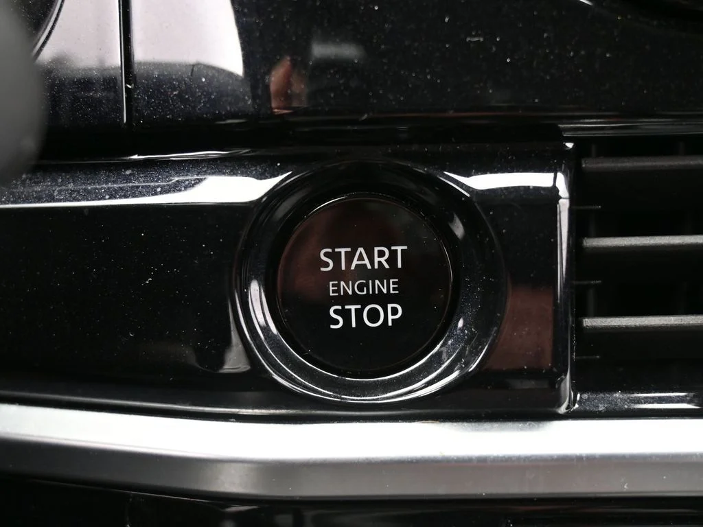2025 Nissan Pathfinder SV - Photo 18