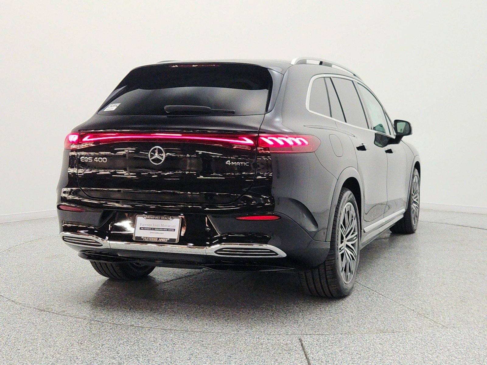 New 2026 Black Mercedes-Benz EQS 400 4MATIC® SUV image 6