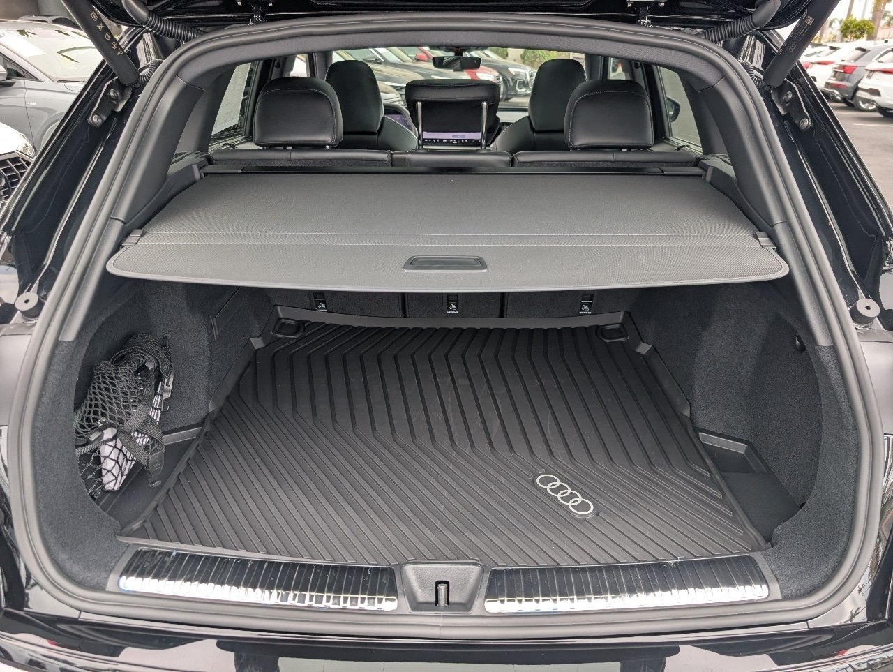 New 2026 Mythos Black Audi 3.0T Premium image 7