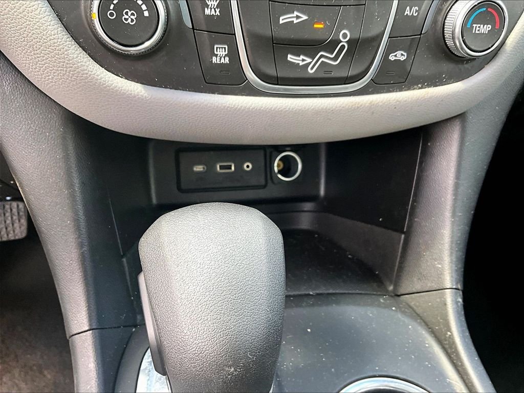 Used 2022 Silver Ice Metallic Chevrolet LS image 26