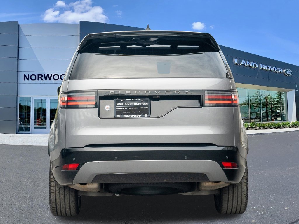 Used 2024 Gray Land Rover Dynamic SE image 6