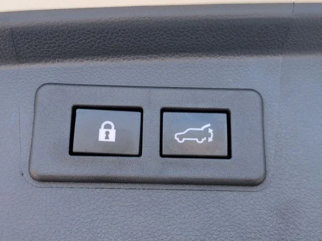 Used 2022 White Subaru Limited image 32