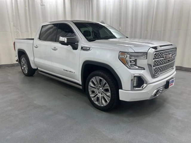 2021 GMC Sierra 4WD Crew Cab Short Box Denali's photo