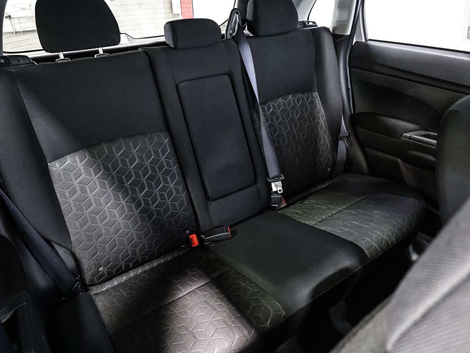 2025 Mitsubishi Outlander Sport ES - Photo 22