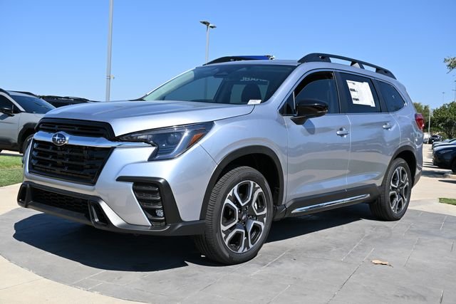 New 2026 Silver Subaru Limited 7-Passenger image 7