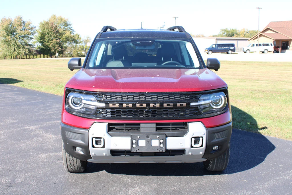 New 2026 Ruby Red Metallic Tinted Clearcoat Ford Badlands® image 2