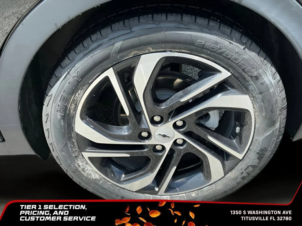 Used 2022 MOSAIC BLACK METALLIC Chevrolet 2LT image 37