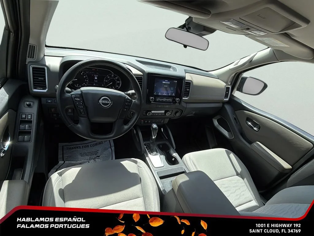 Used 2022 Green Nissan Crew Cab SV 4x4 image 26