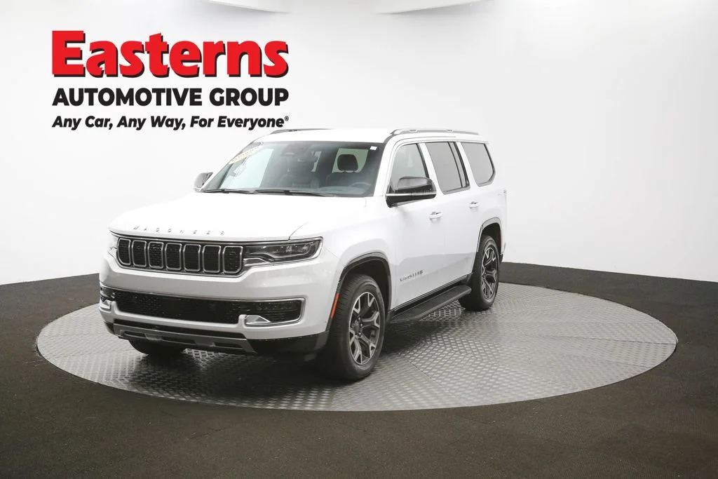 Used 2023 White Jeep Series III image 52