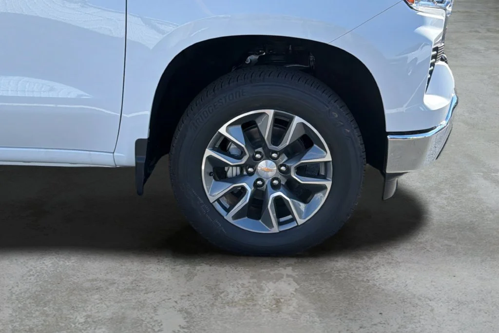New 2026 Summit White Chevrolet LT image 9