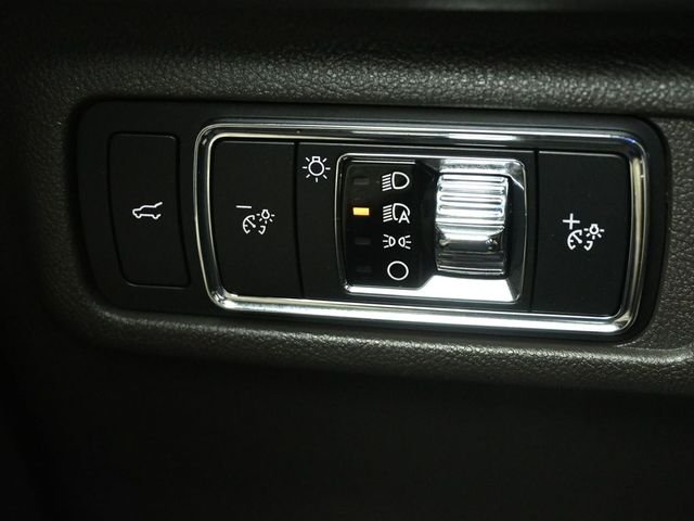 2020 LINCOLN CORSAIR - Image 10