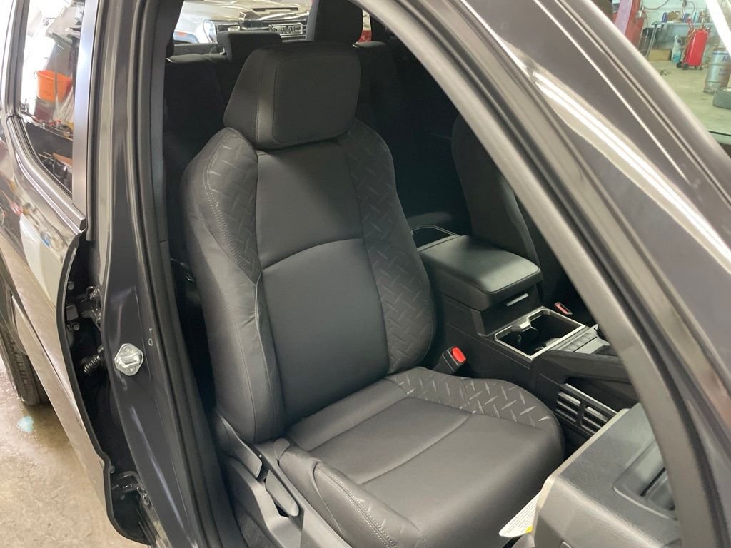 2026 Toyota Tacoma SR5 - Photo 27