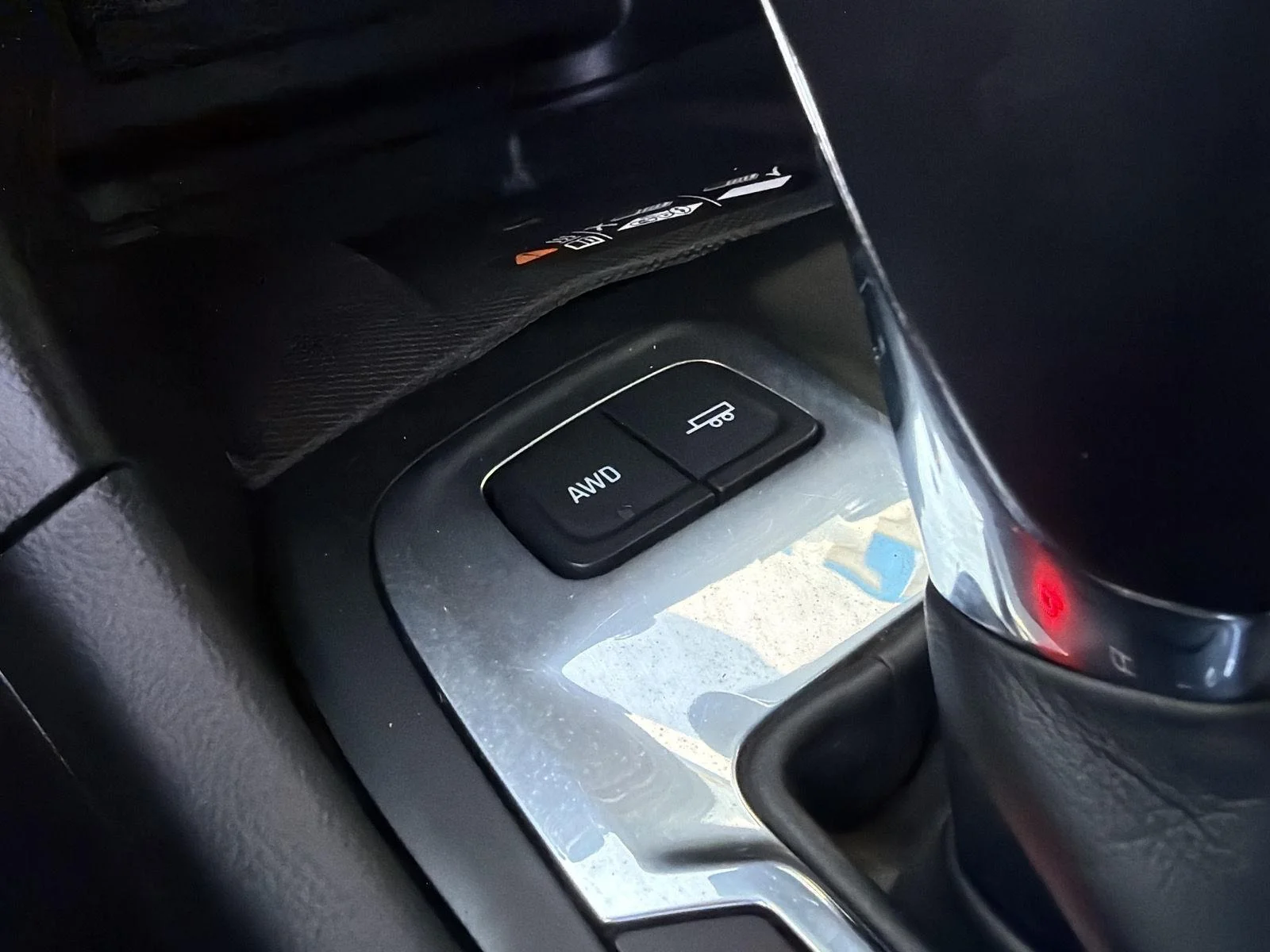 Used 2019 Iridescent Pearl Tricoat Chevrolet Premier image 32