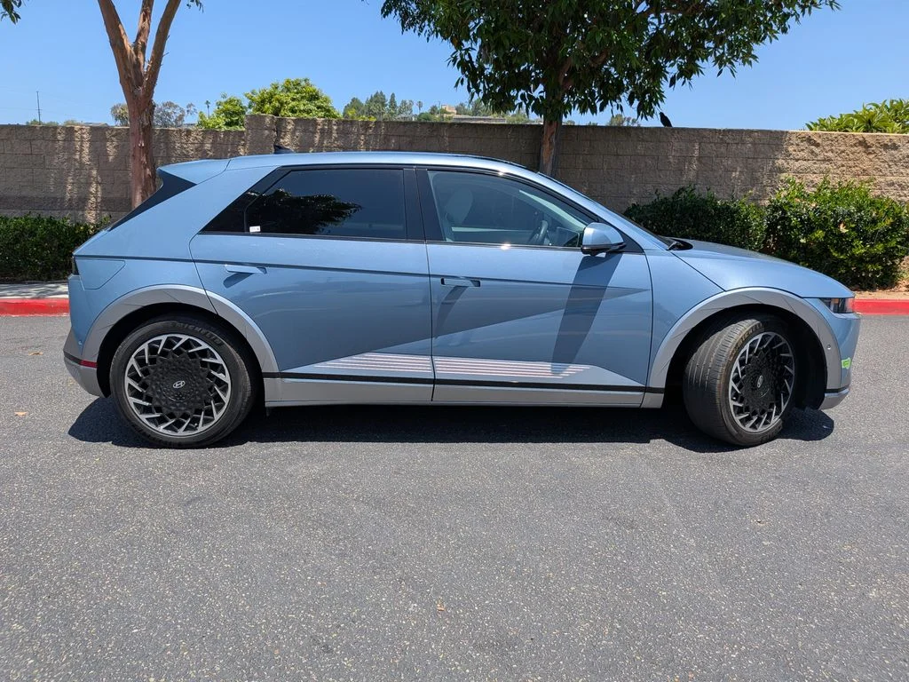 Used 2023 Blue Hyundai Limited image 8
