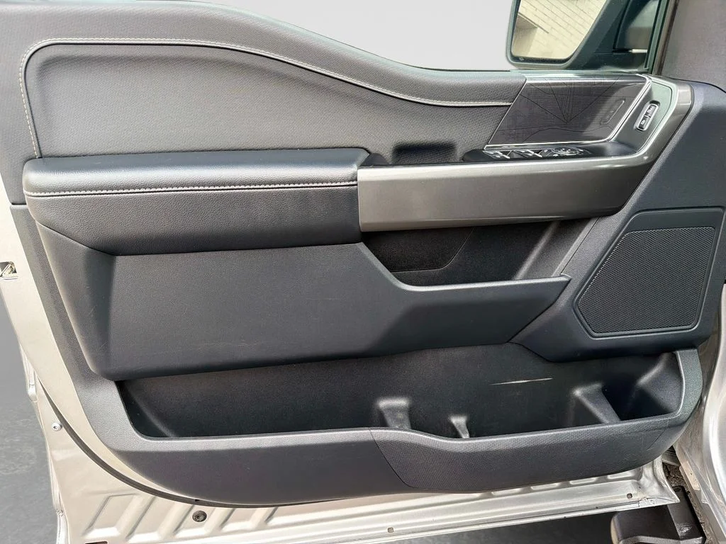 Used 2023 Silver Ford XLT image 18