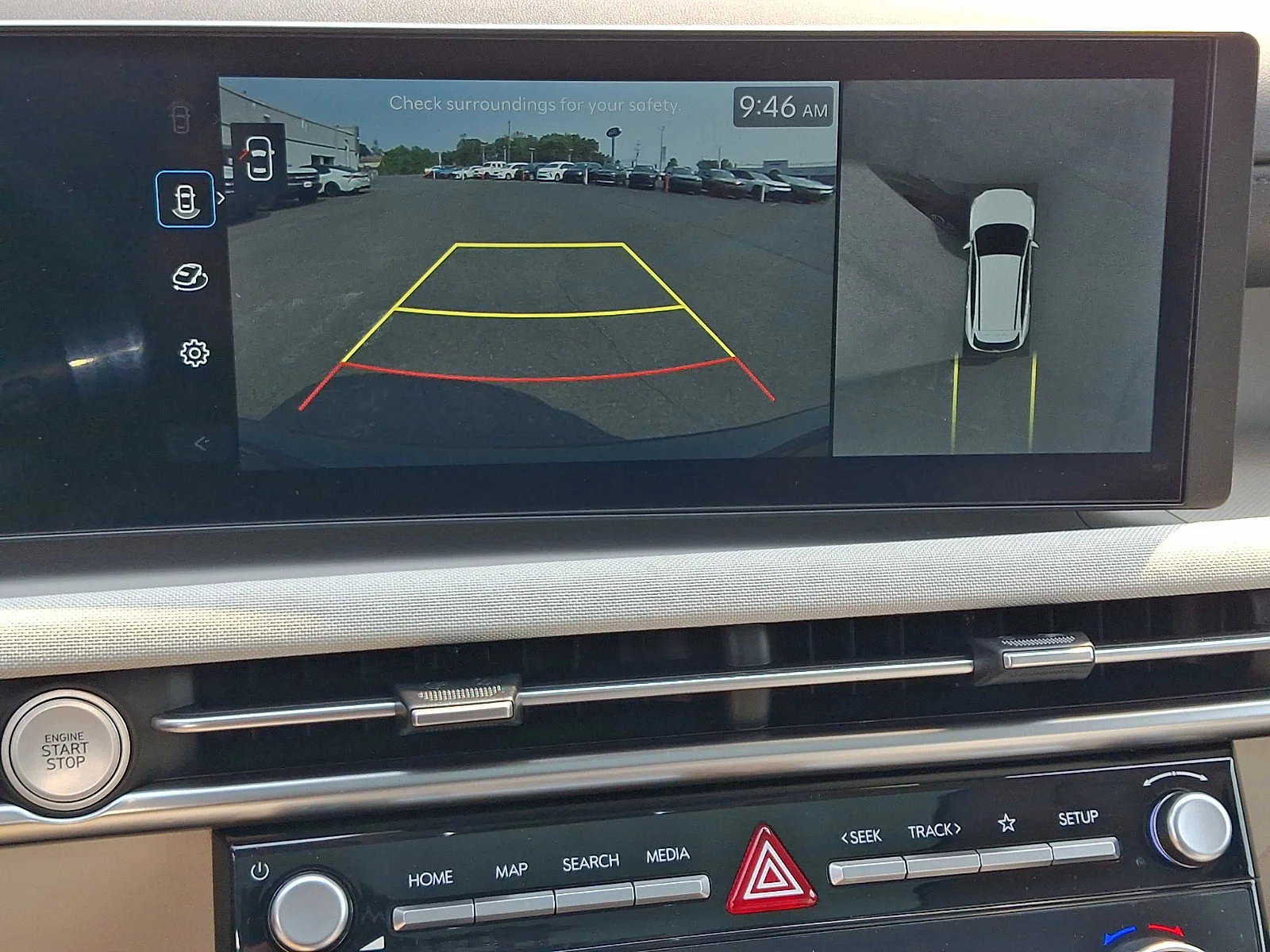 Used 2025 Rockwood Green Hyundai Limited image 18