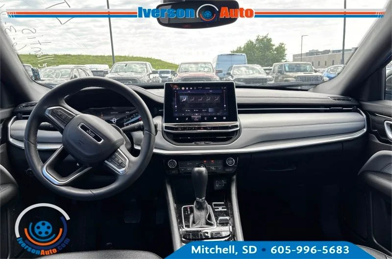 Used 2024 Hydro Blue Jeep Limited image 3