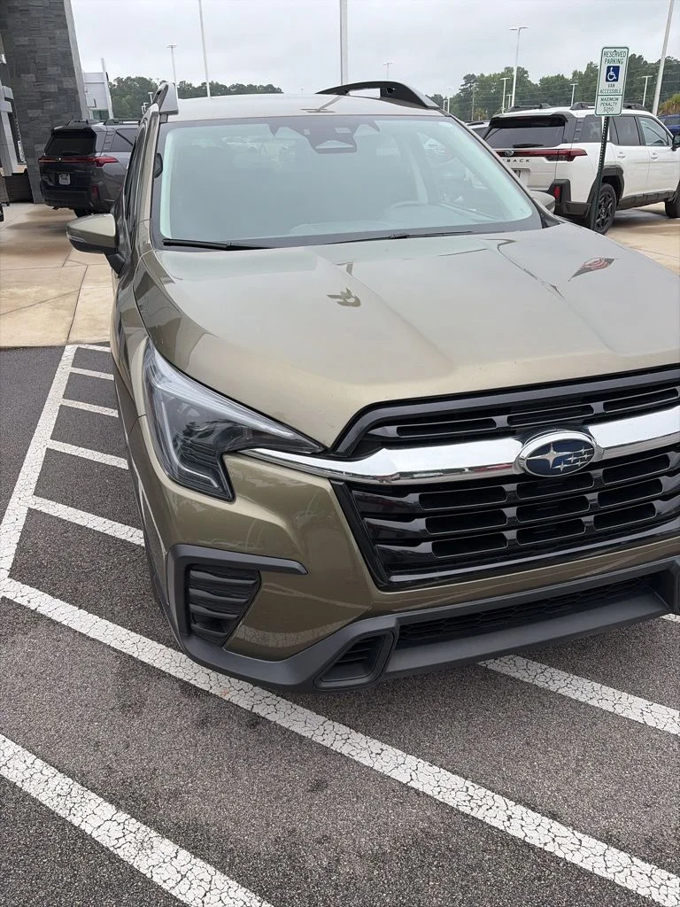 2023 Subaru Ascent Premium 8 Passenger's photo