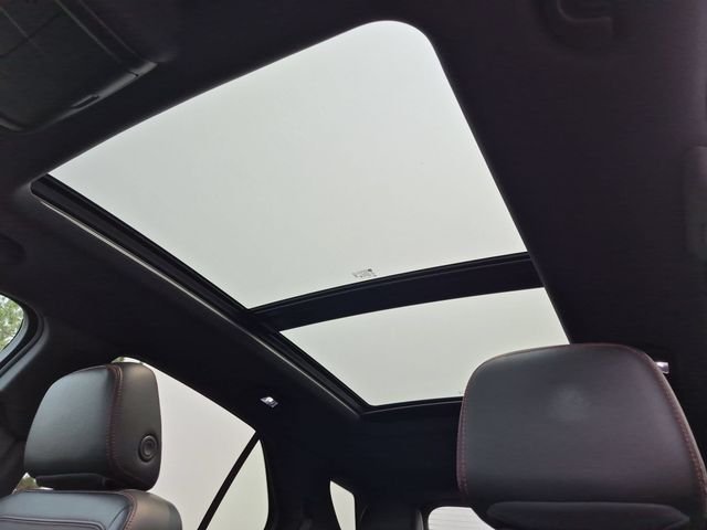 Used 2023 White Chevrolet RS image 18