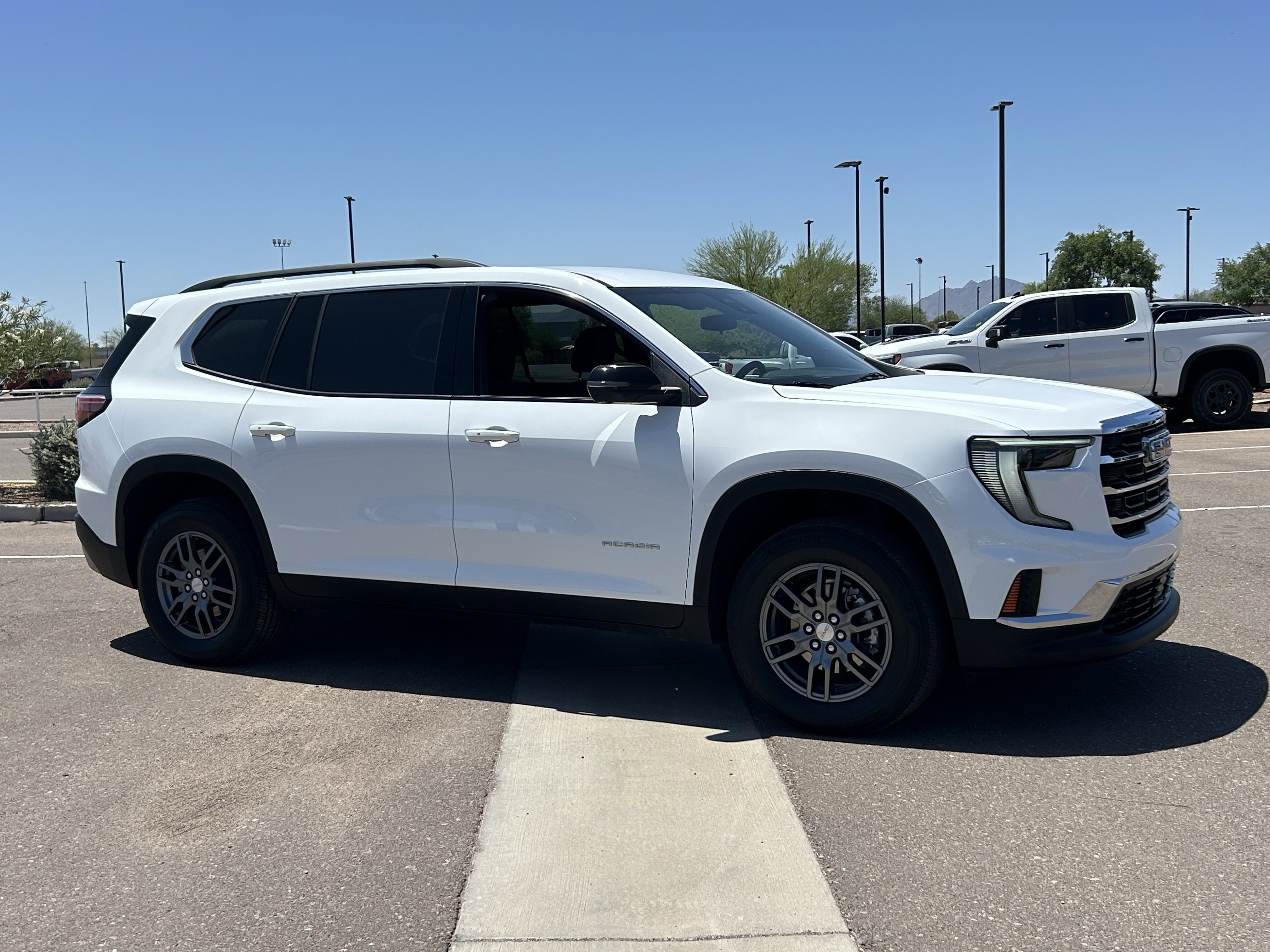 2025 GMC Acadia Elevation - Photo 7