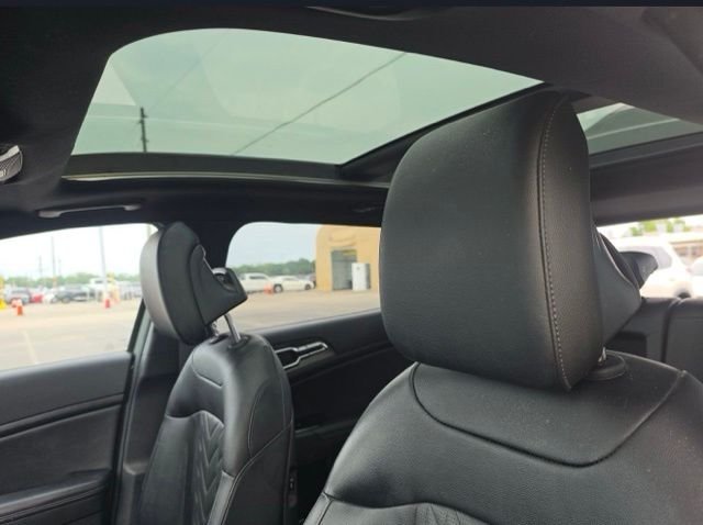 Used 2023 Jungle Green Kia X-Line image 14