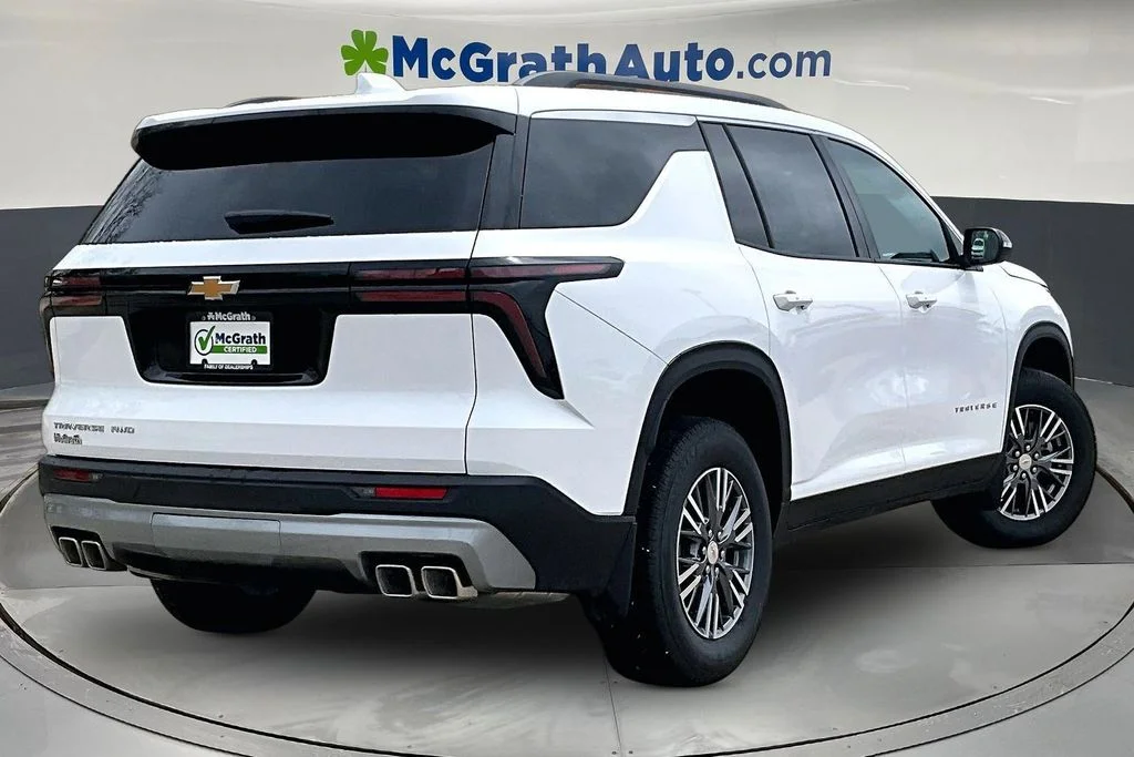 Used 2026 White Chevrolet LT image 7