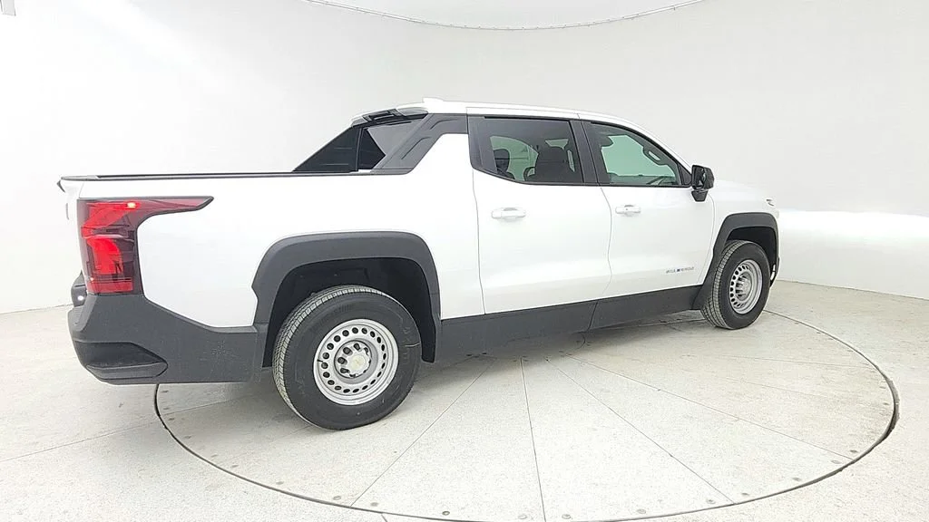 New 2024 Summit White Chevrolet Work Truck image 8