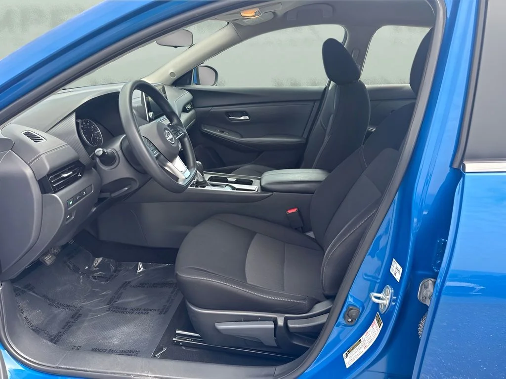 Used 2024 Blue Nissan SV image 9