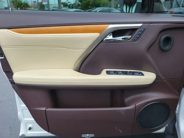 Used 2019 White Lexus 350 image 16