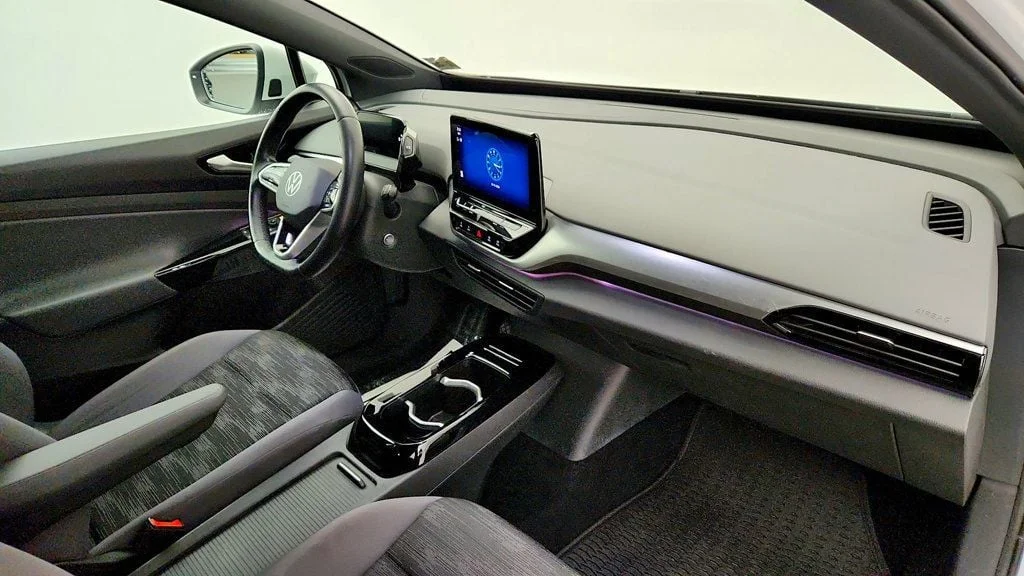 Used 2021 Glacier White Metallic Volkswagen Pro RWD image 22