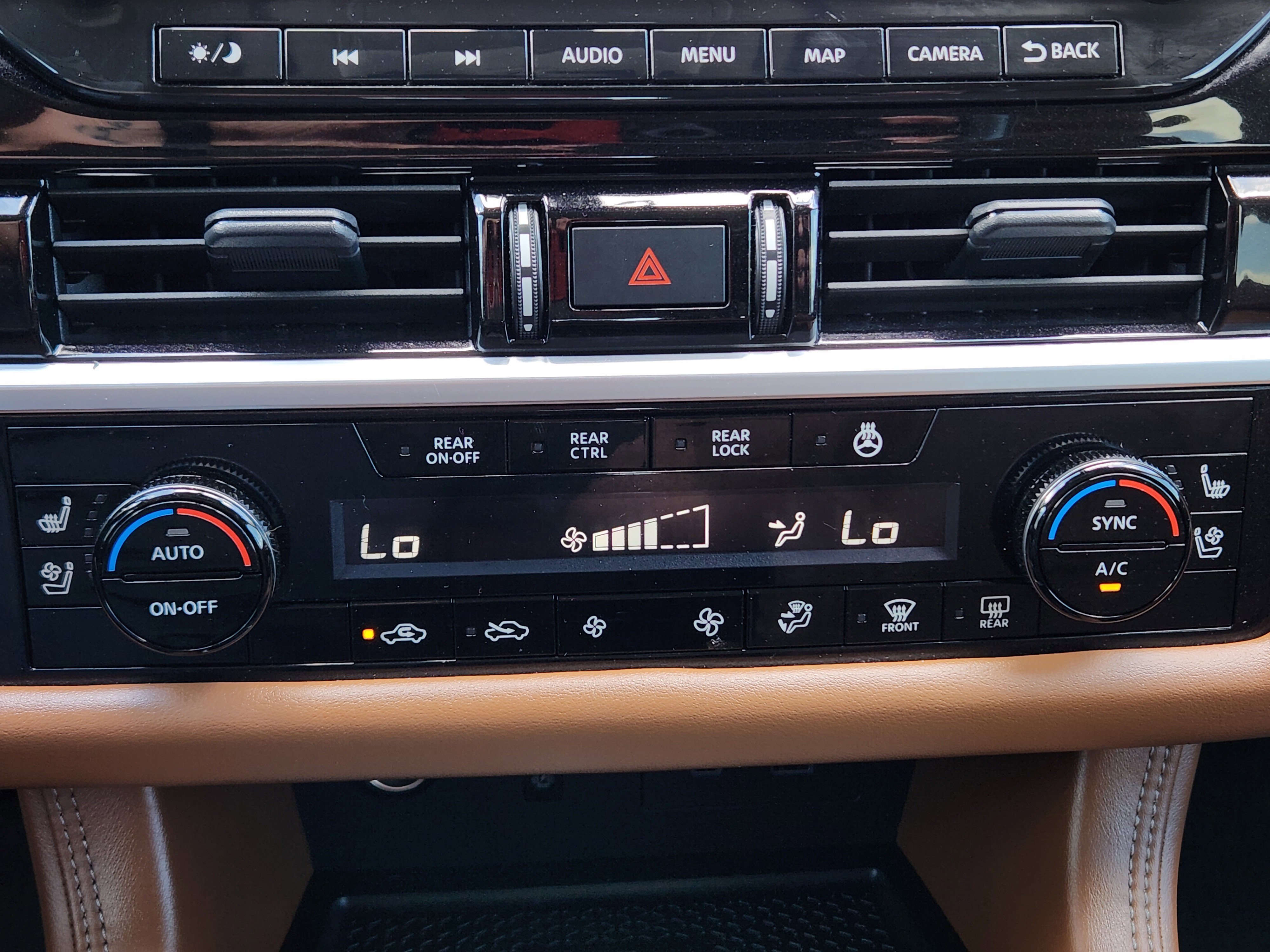 Used 2025 Scarlet Ember Tintcoat/Super Black Nissan Platinum image 21