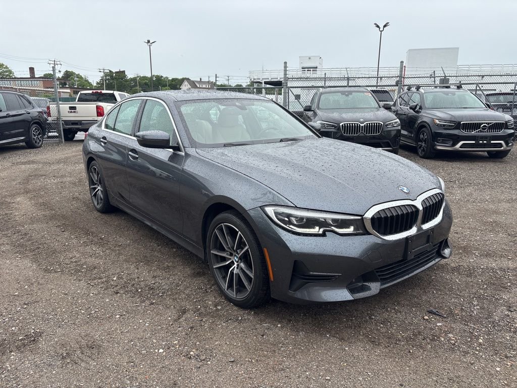 2021 BMW 3 Series 330i xDrive Sedan's photo