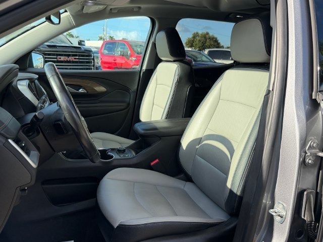 Used 2021 Gray GMC SLE image 9