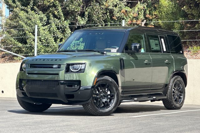 2026 Land Rover Defender 110 X-Dynamic SE